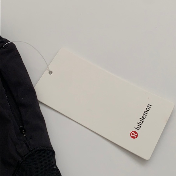 NWT LULULEMON HOTTY HOT LR SHORT 2.5” SHORTS - Picture 13 of 13